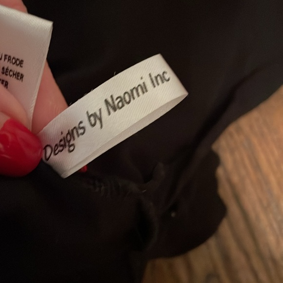 Rock ‘N Karma black tunic top with white sequins - Picture 8 of 9